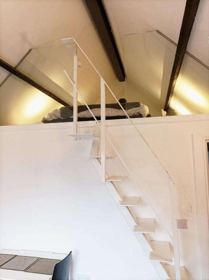 Apartment Mezzanine Style 8 London